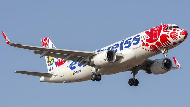 HB-JLT:Airbus A320-200:Edelweiss Air